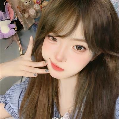 她行走于黑暗中 海报