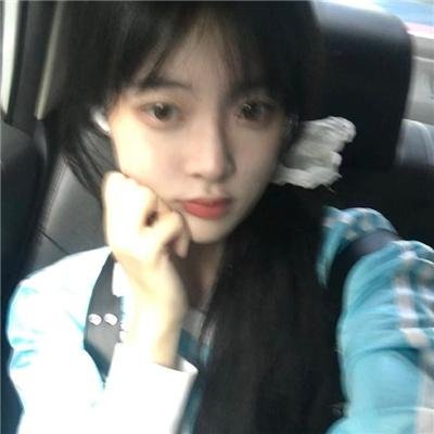 亚当·桑德勒 / 本·斯蒂勒 / 朱丽·鲍温 / 克里斯托弗·麦克唐纳 / 玛格丽特·库里 / 坏痞兔 / 本·萨弗迪 / 杰奎琳·索菲娅·伦敦 / 丹尼斯·杜根 / 尼克·斯旺森 / 特拉维斯·凯尔西 / 斯万米·萨姆派奥 / 丹妮·迪特 / 马克斯韦尔·弗里德曼 / 李·特雷维诺 / 斯科特·沃格尔 / 蒂埃雷·迪亚斯 / 汤姆·约翰逊 / 凯西·米勒 / 彼得·曼森·霍根 写真 2